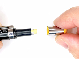 ノックキャップを装着するの画像1