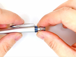 ノックキャップを外すの画像1