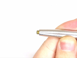 （補足）チャックはノック状態で輪を下ろすと開くの画像1