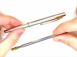 ケースに芯タンクを挿入するの画像1