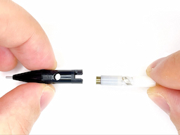 芯タンク先端に口金を装着するの画像1