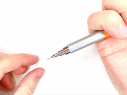 【作業準備】シャー芯を抜くの画像1