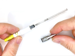 グリップ結合部を装着するの画像1