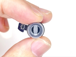 （補足）白の消しゴム上下部品の片側が外れやすいの画像1