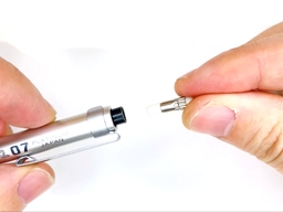 消しゴムを装着するの画像1