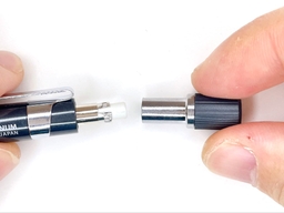 ノックキャップを装着するの画像1