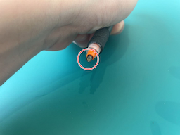 （補足）チャンク部分は指の腹で輪を下ろすと開く