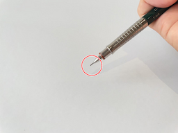 動作チェック①ノックしたらシャー芯が出ることの画像1