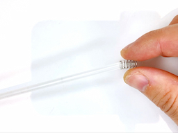 芯タンクにバネを装着するの画像2