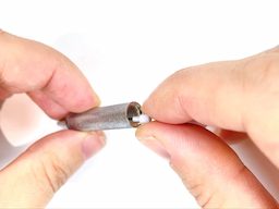 口金にガイドパイプを挿入するの画像2