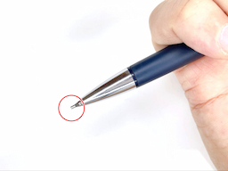 動作チェック①ノックしたらシャー芯が出ることの画像1