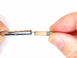 芯タンク上部に消しゴムを装着するの画像2