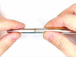 ケース下部とケース上部を装着するの画像2