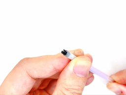 （補足）芯タンクを先端に押し込むとチャックが開くの画像2