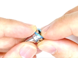 先端キャップにゴム輪を装着するの画像2