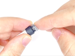 ノック部品に透明キャップを装着するの画像2