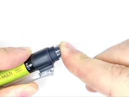 ペン本体にノック部品を装着するの画像2