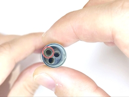 黒インク芯を装着するの画像2