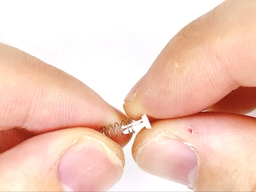 ガイドパイプ内部のバネを外すの画像2