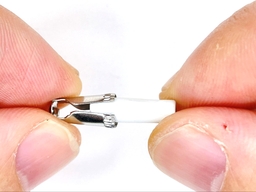 消しゴムに金具を装着するの画像2