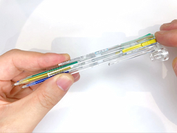 ケースに黄インク芯を装着するの画像1