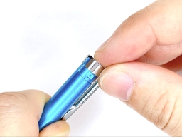 ケースにクリップを装着するの画像3