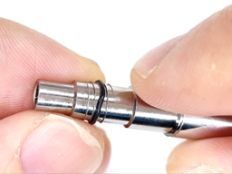 ペン先端にゴム輪を装着するの画像3