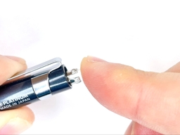 金具付き消しゴムを装着するの画像3