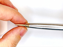 ペン先に口金を装着するの画像4