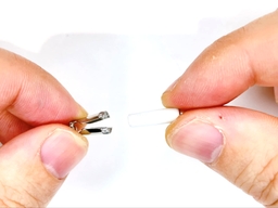 消しゴムの金具を外すの画像4