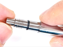 ペン先端にゴム輪を装着するの画像4