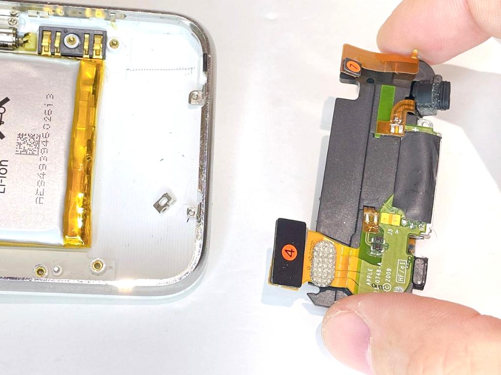 iPhone3GSのドックコネクタ交換方法