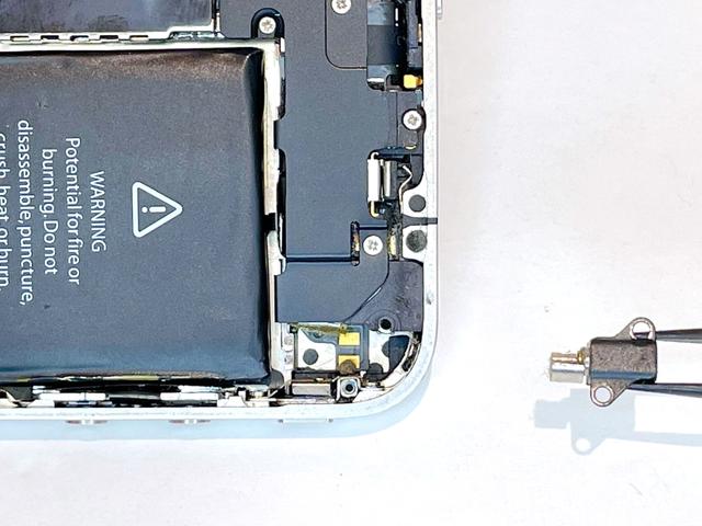 iPhone4のバイブレーター交換方法