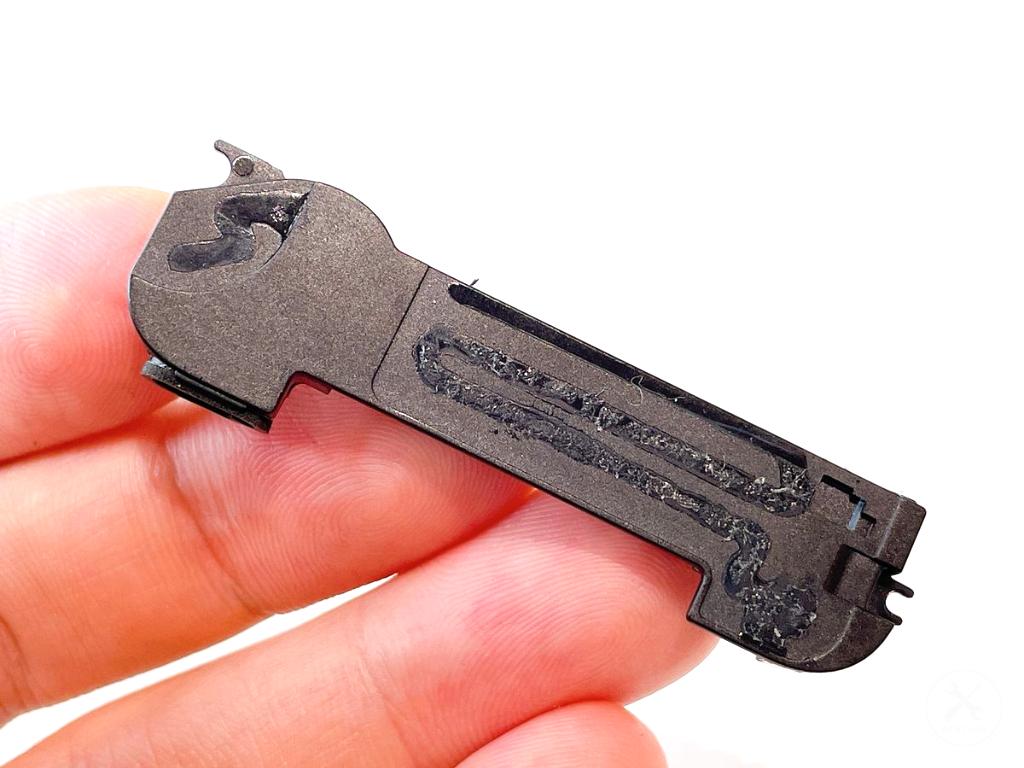 iPhone4Sの底面スピーカー交換