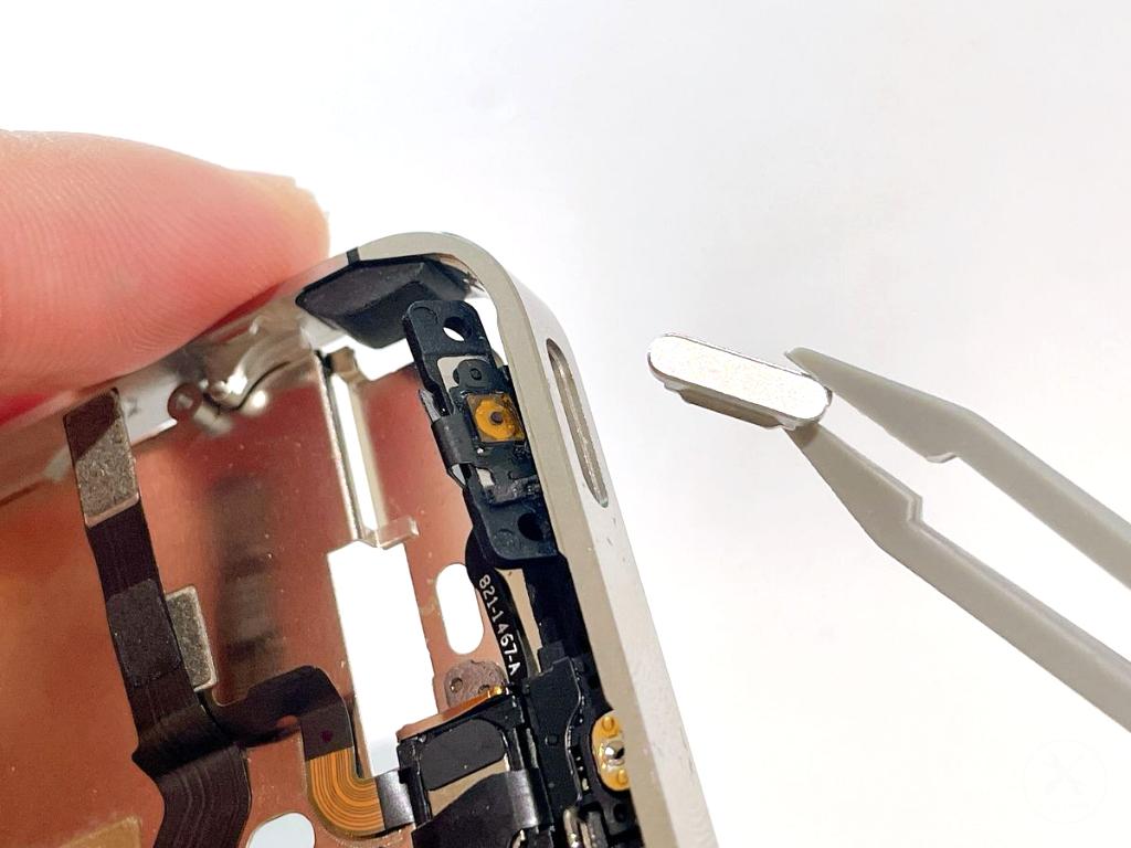 iPhone4Sの電源ボタン交換