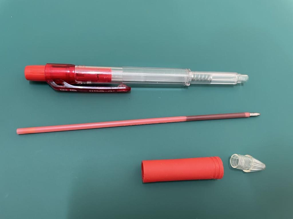 ドットeボール（e-ball）ボールペンの分解方法