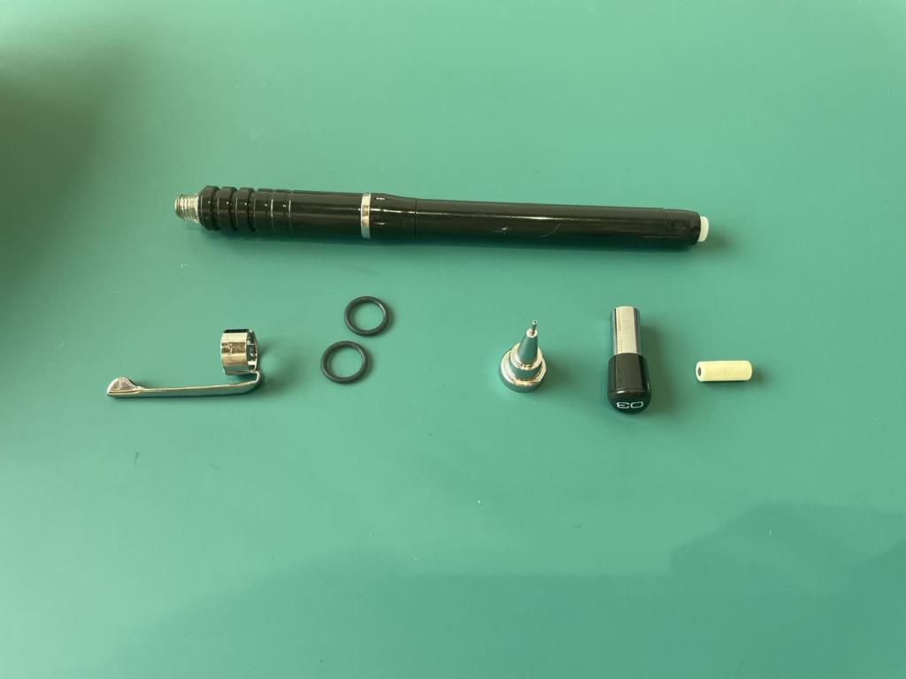 zebra tect 2way ligthの分解方法