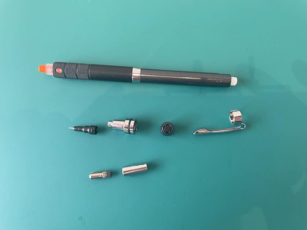 クルトガローレットモデルの分解方法