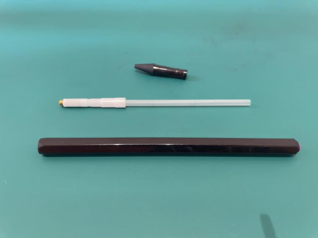 鉛筆シャープの分解方法