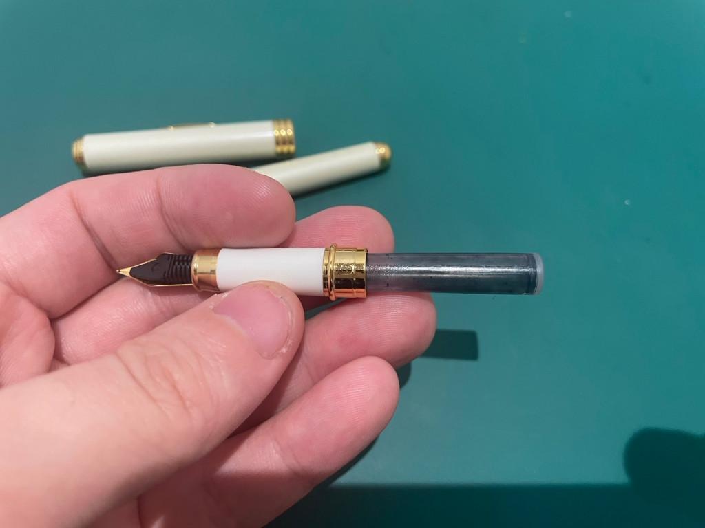 【Bernate】万年筆のインク交換方法