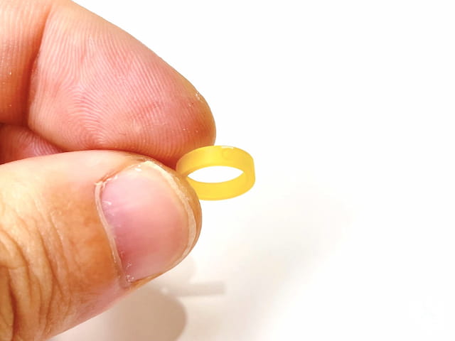 黄色のゴム輪 サムネイル2