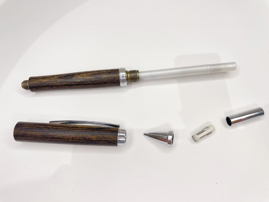 レグノ(LEGNO)シャーペンの分解方法