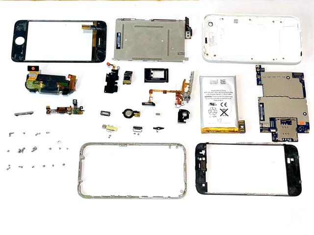 iPhone3GSの組立方法