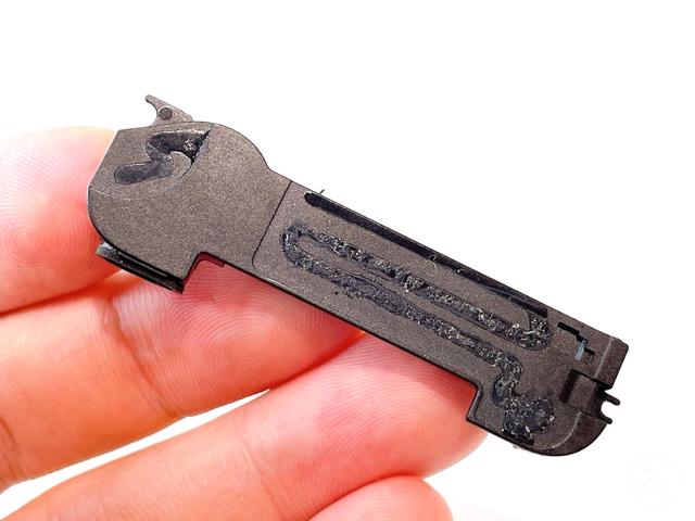 iPhone4Sの底面スピーカー交換