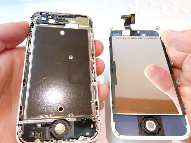 iPhone4Sのディスプレイ交換