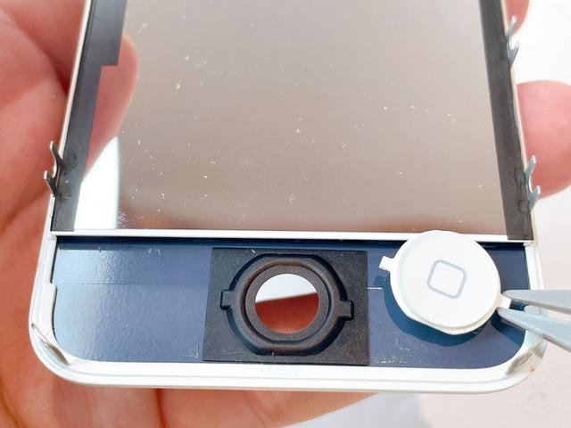 iPhone4Sのホームボタン交換