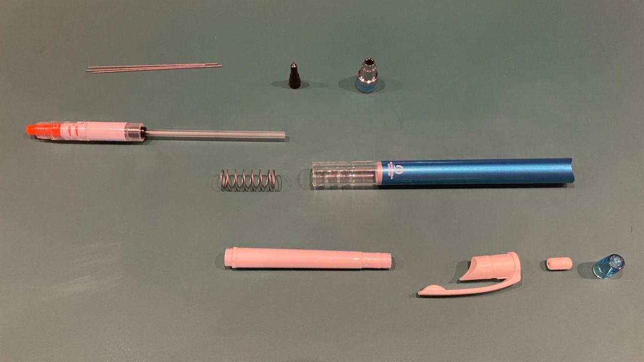 クルトガスタンダードモデルの分解方法