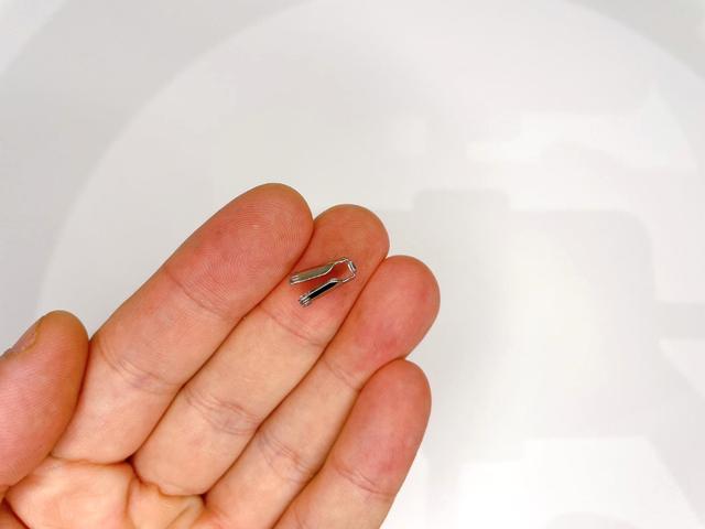 消しゴム金具の写真