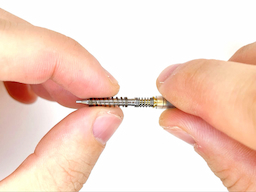 芯タンク先端のバネを外すの画像1