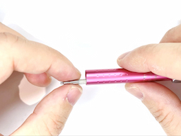 シャー芯のリフィルを外すの画像1